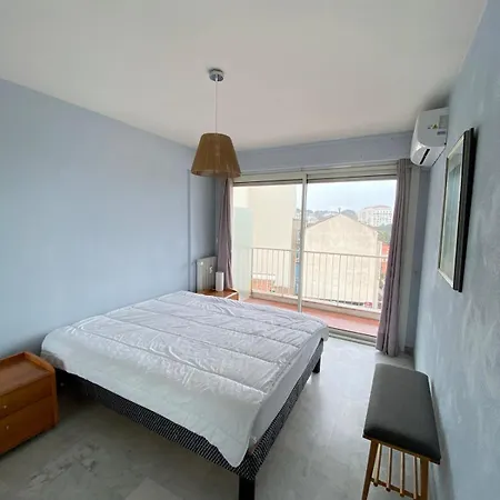 Апартаменти Juan Les Pins Le Bristol, 3 With Sea View Антіб