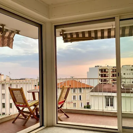 Juan Les Pins Le Bristol, 3 With Sea View * Антіб